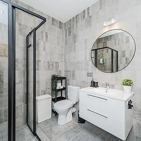 Lovely With Private Terrace By Urban Rent