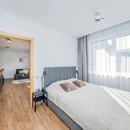 Lovely With Private Terrace By Urban Rent Каунас