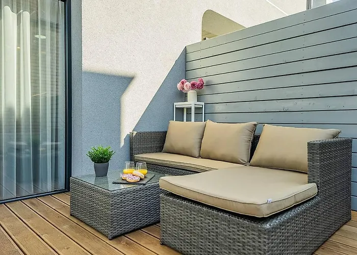 Lovely With Private Terrace By Urban Rent Kaunas